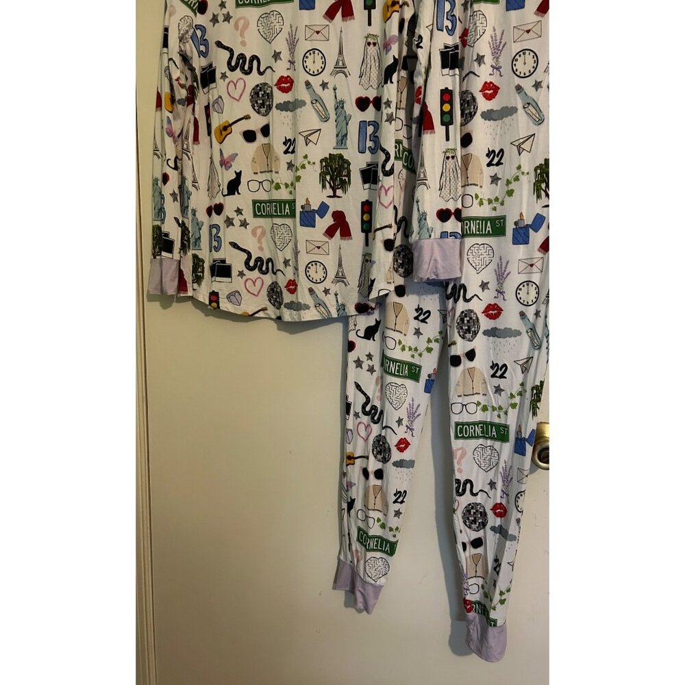Swiftie Street Graphic Printed 2 Piece Pajama Lounging Set Sheshow Sz Small BAM - Picture 2 of 13